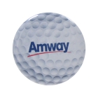 Heften Sie sich Ihren Logo-Golfball an die Brust. Mit unseren Golf-Buttons ist das kein Problem.
